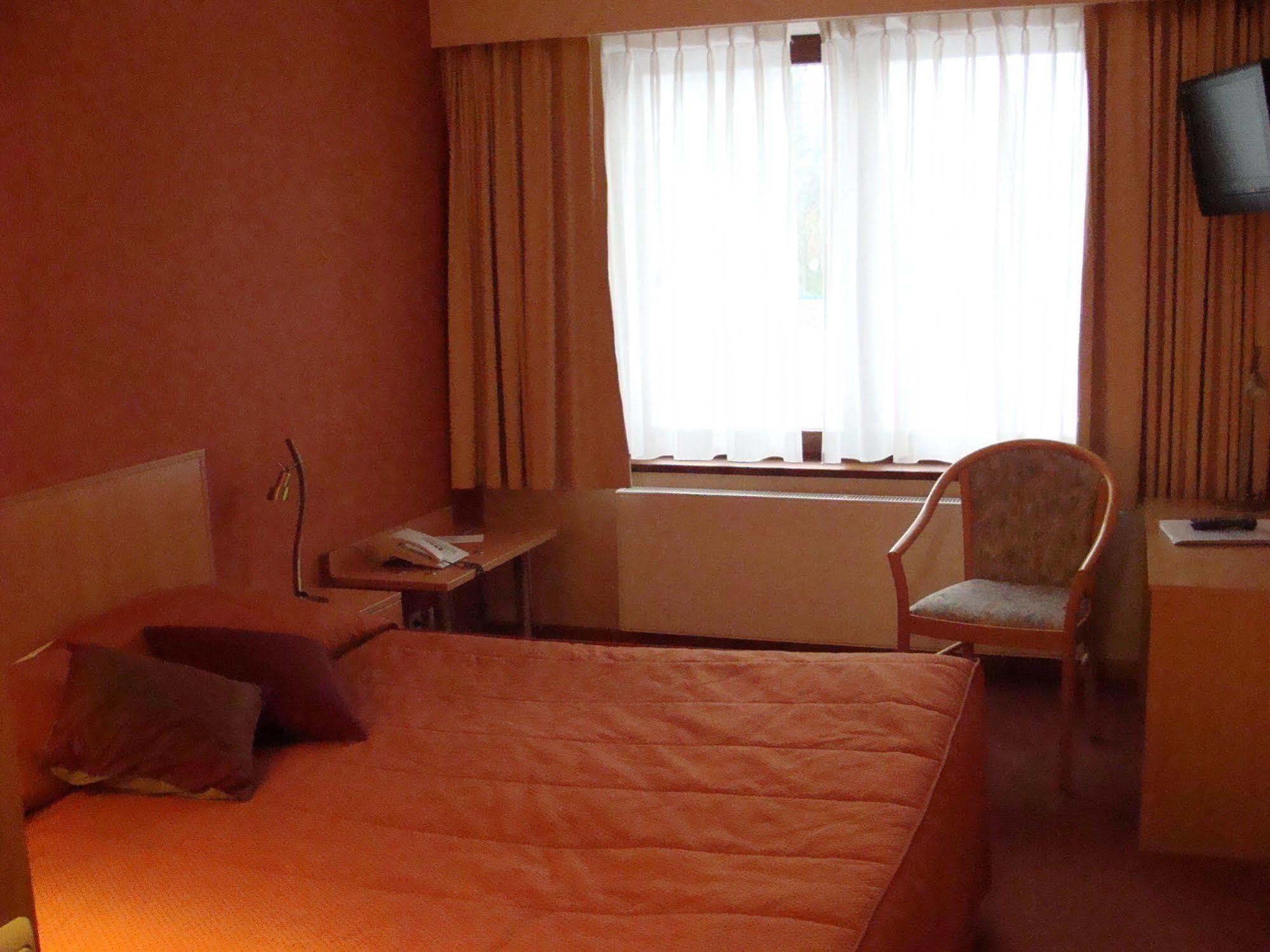 Le Relais Du Marquis Hotel Ittre Ngoại thất bức ảnh